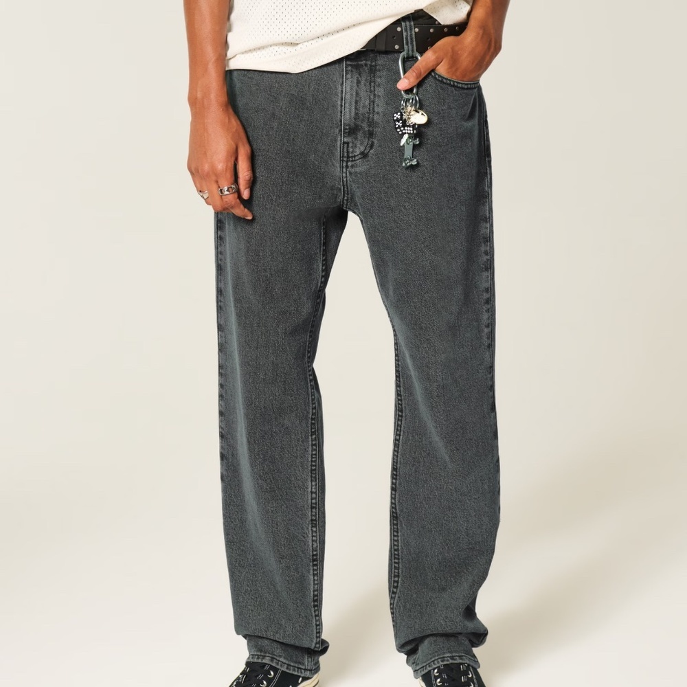 Hollister Men's Washed Black Loose Jeans size 32 x 30